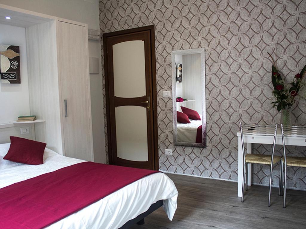 רימיני B&B Villa Montreux מראה חיצוני תמונה
