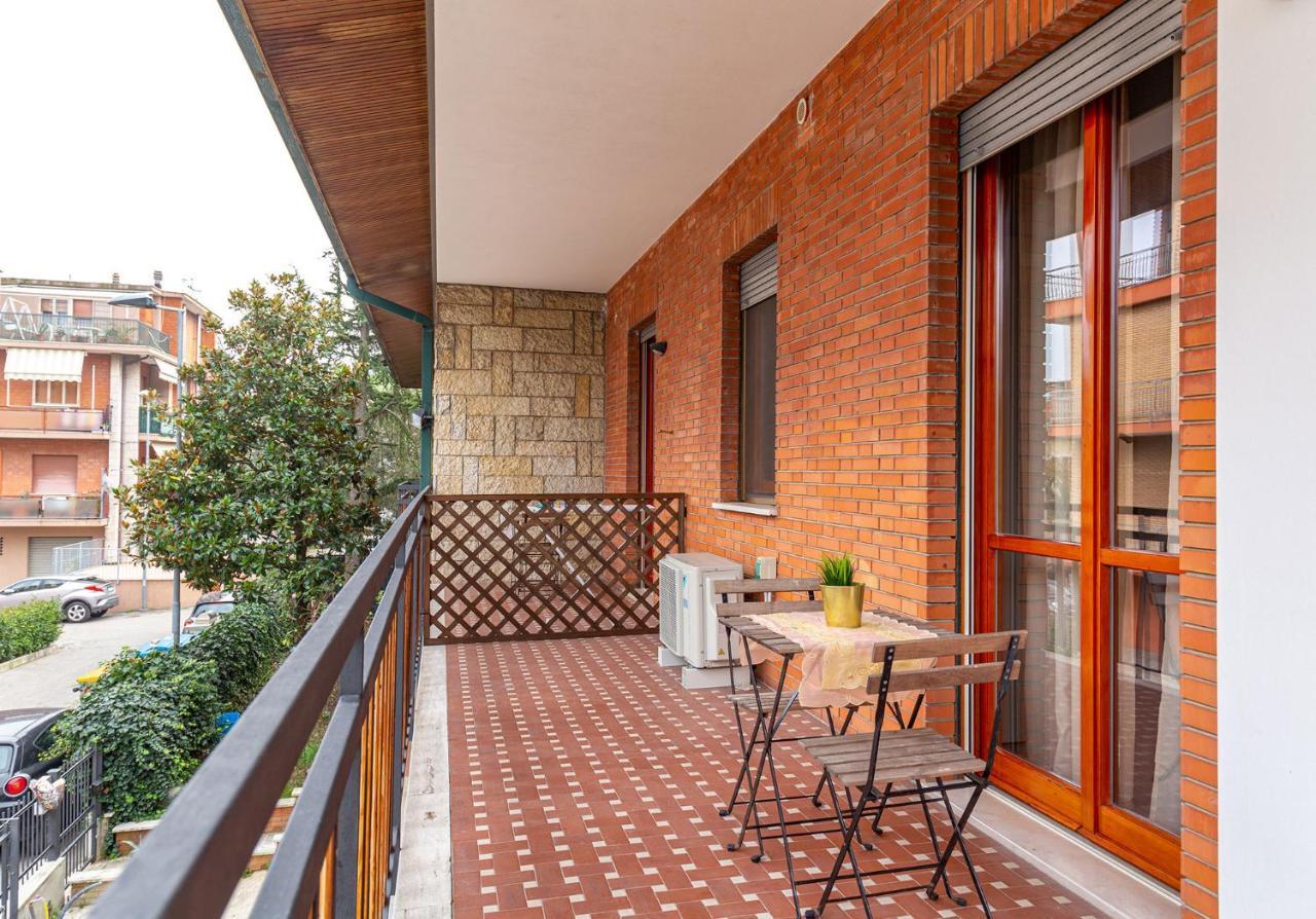 רימיני B&B Villa Montreux מראה חיצוני תמונה