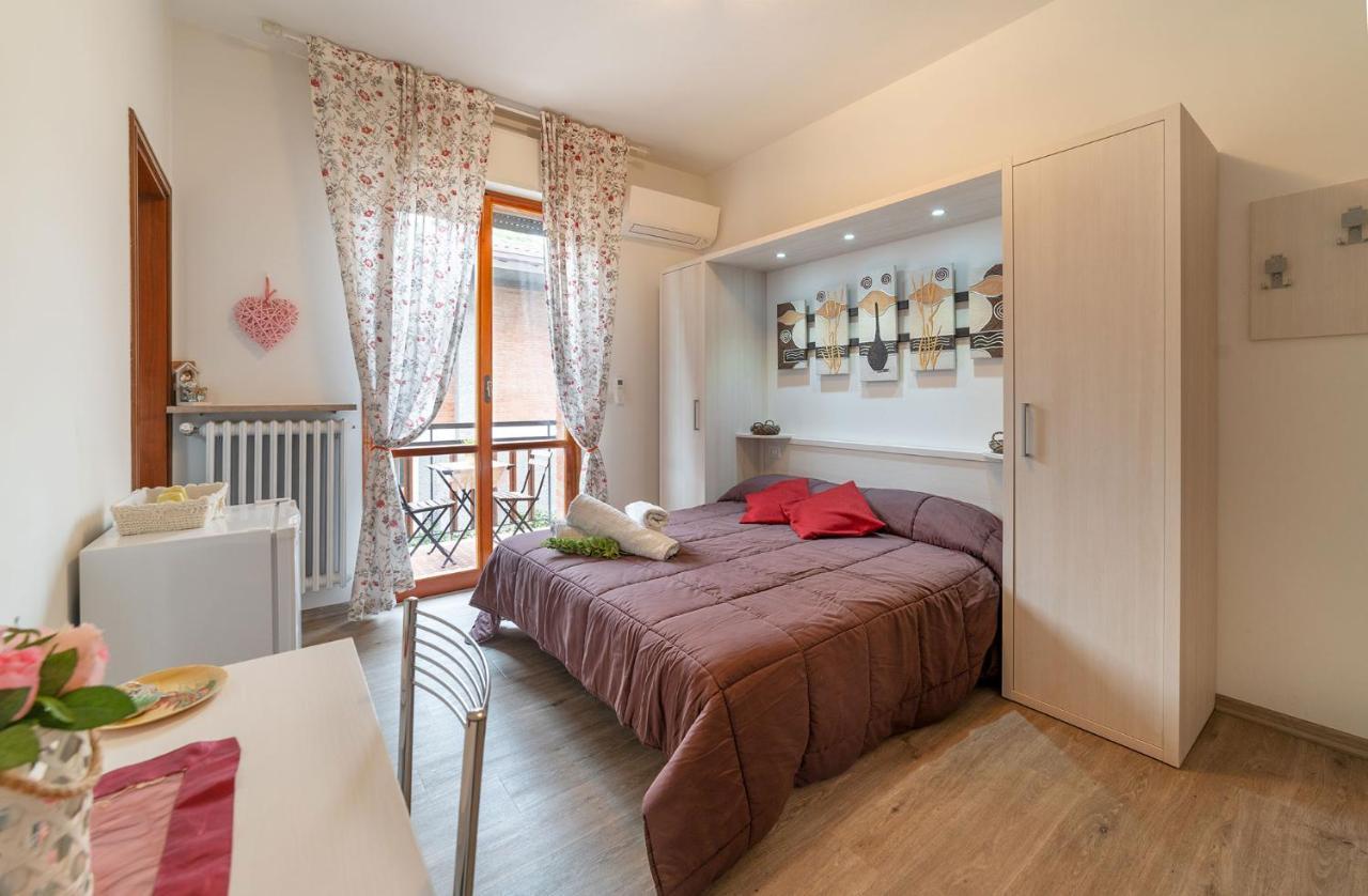 רימיני B&B Villa Montreux מראה חיצוני תמונה